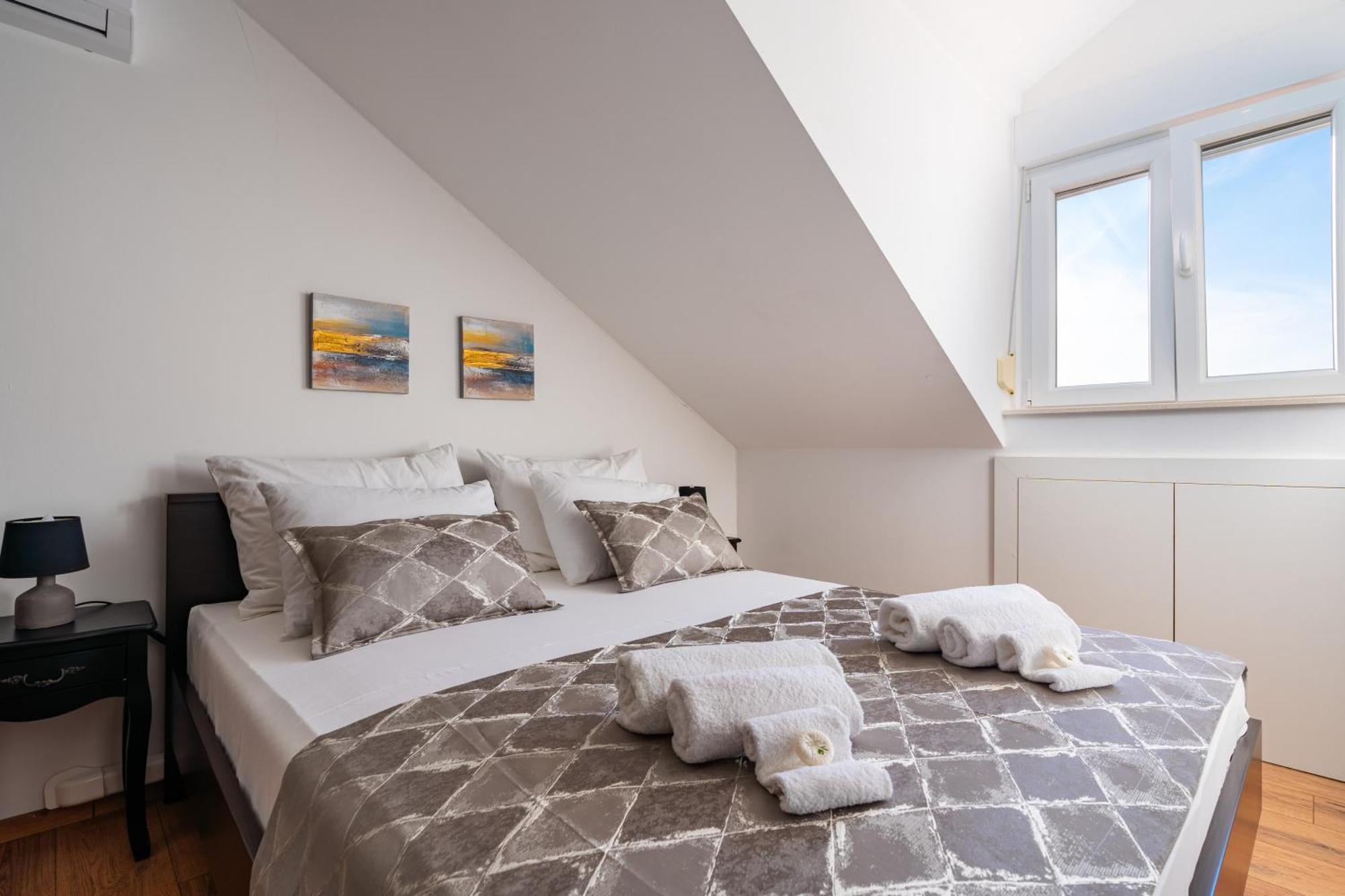 Nerica Apartment Zavalatica Eksteriør bilde